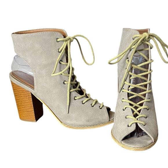 Mi.iM Nikita Cut Out Bootie Lace Up Open
Toe Chunky Heel Tan Women’s Size 10 - Picture 3 of 8
